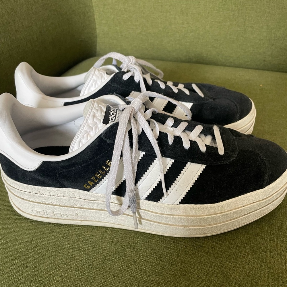 Adidas Gazelle Platform Women's Sneakers - Black/White